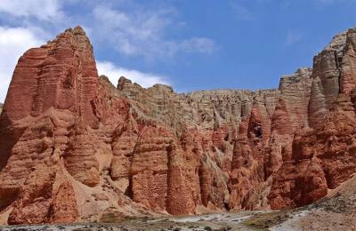 Mustang Trekking